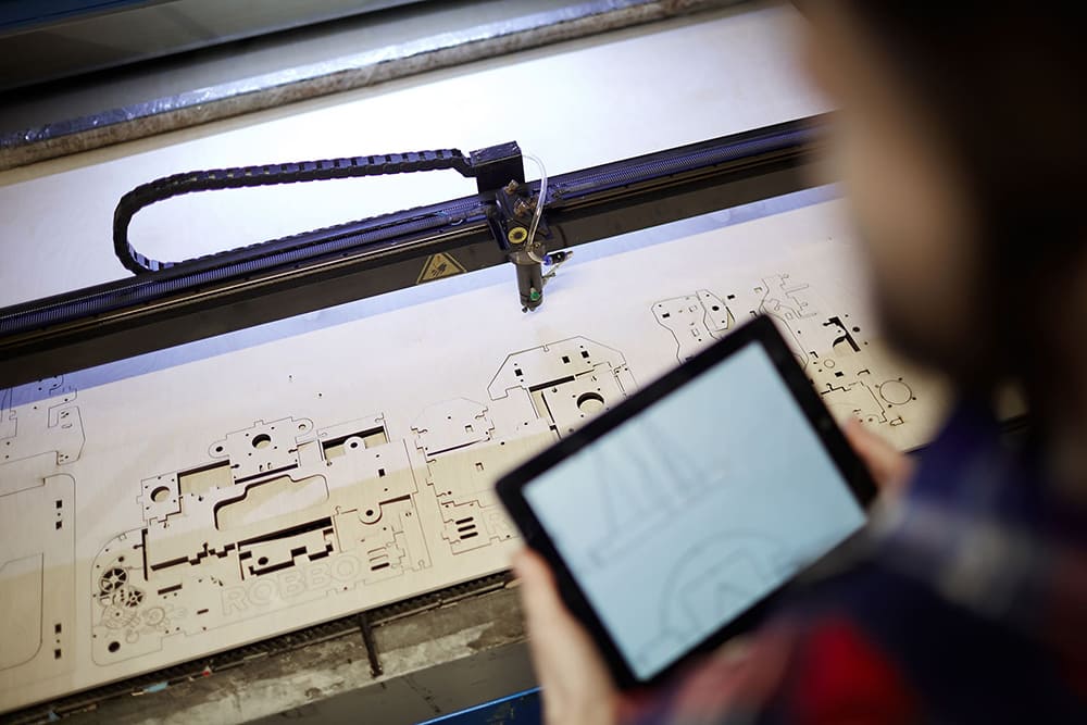Applicazione del taglio CNC in molteplici industrie