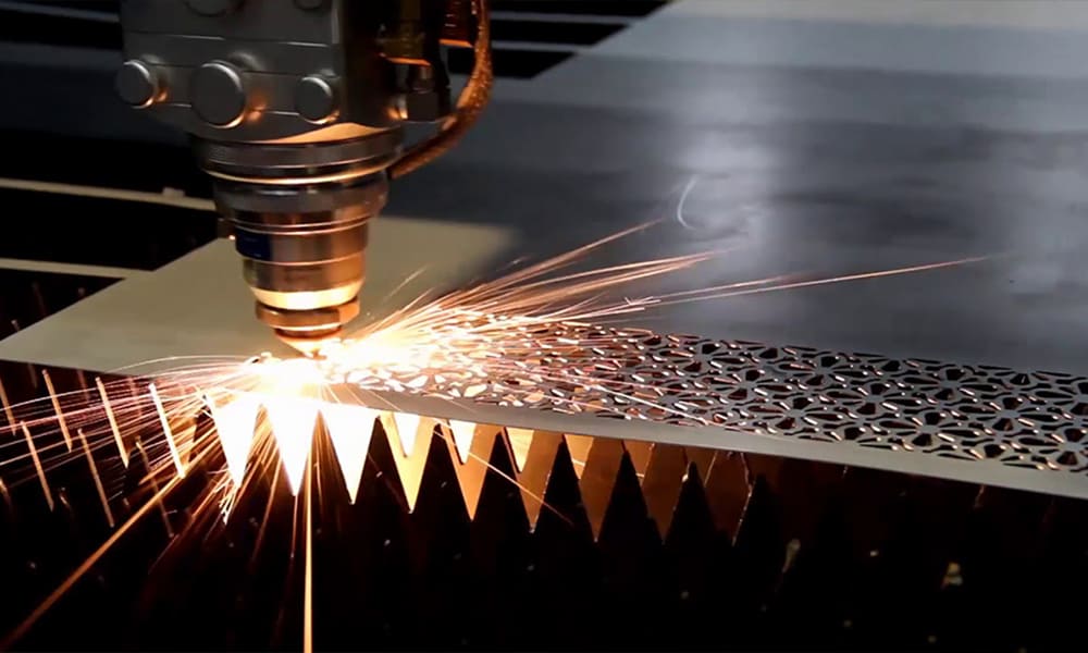 Taglio laser di strutture complesse con tolleranza minima